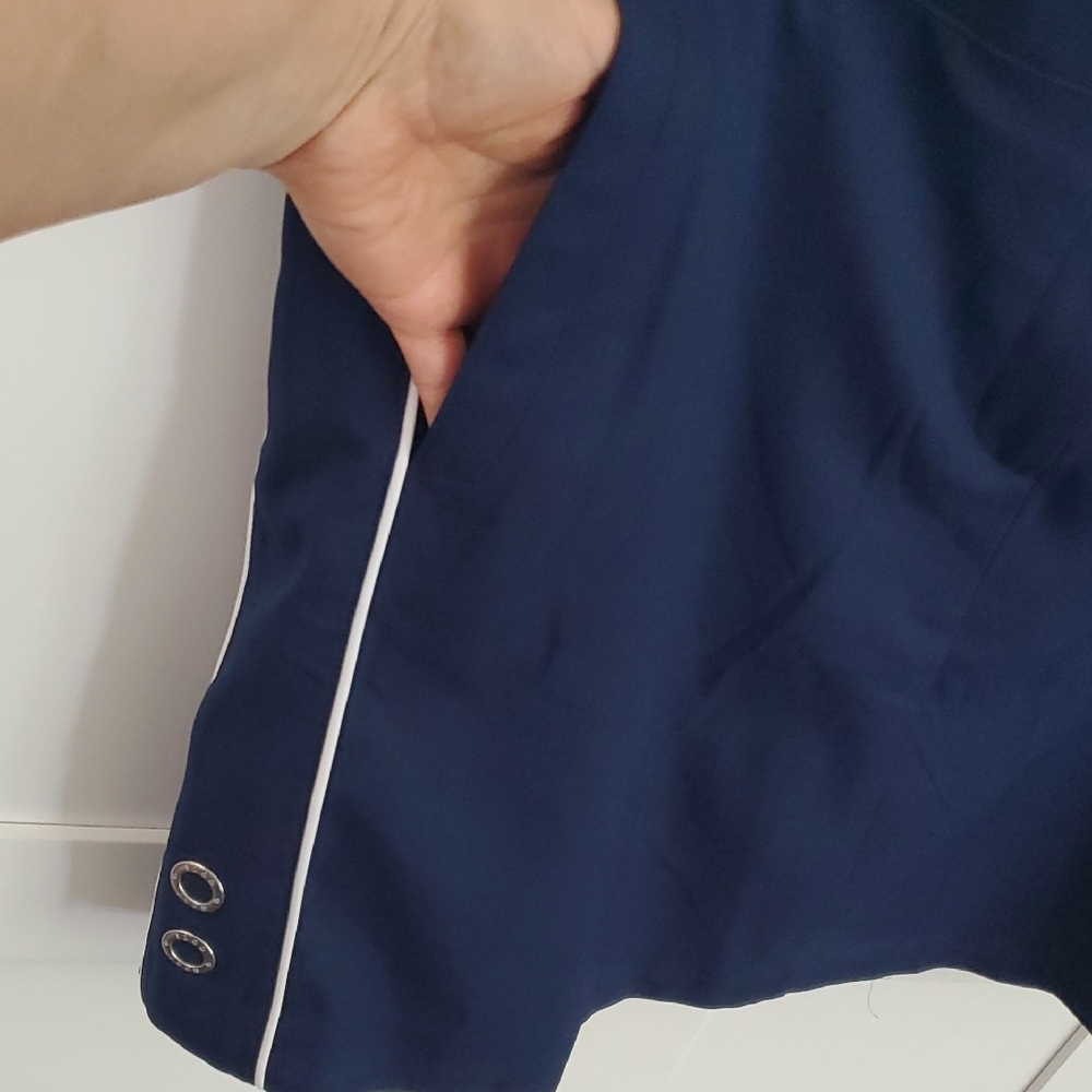 Izod /Golf  Navy Pencil Skort with White Piping - Picture 5 of 8